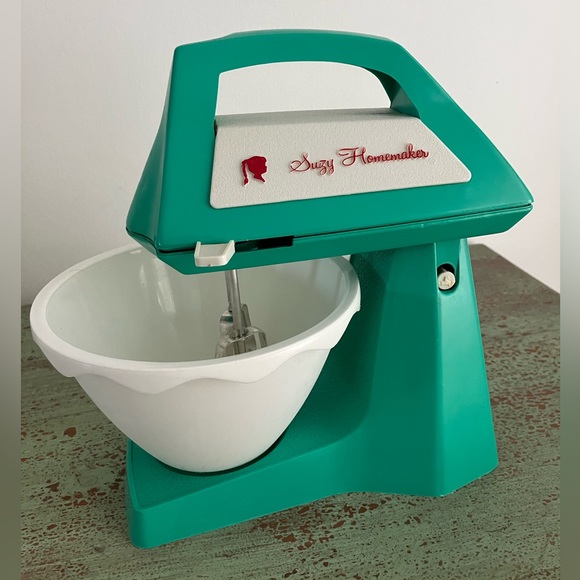 Vintage 1960s Suzy Homemaker High Speed Mixer - Picture 3 of 12